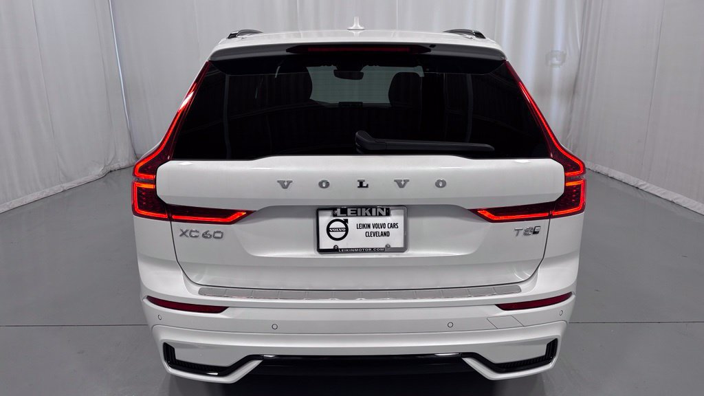 New 2027 Volvo XC60 T8 Plus AWD/4WD image 6