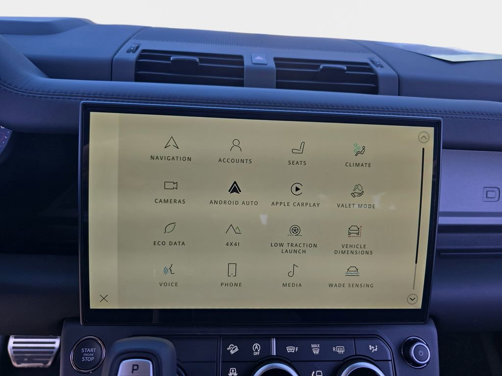 New 2026 Land Rover Defender 90 V8 image 21