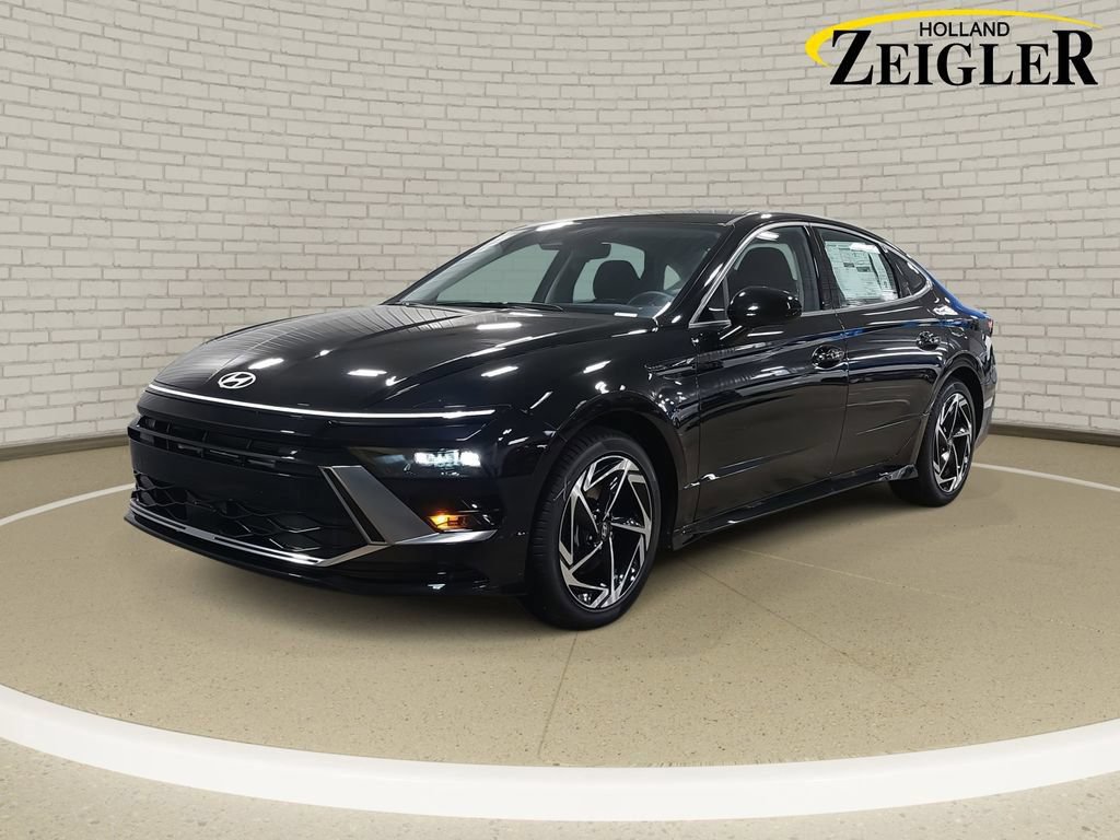 Used 2026 Hyundai Sonata SEL FWD image 1
