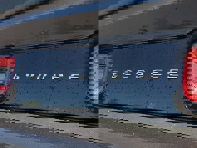 Certified 2016 Dodge Challenger SXT w/ Blacktop Package image 7