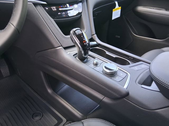 New 2026 Cadillac XT5 Luxury image 15