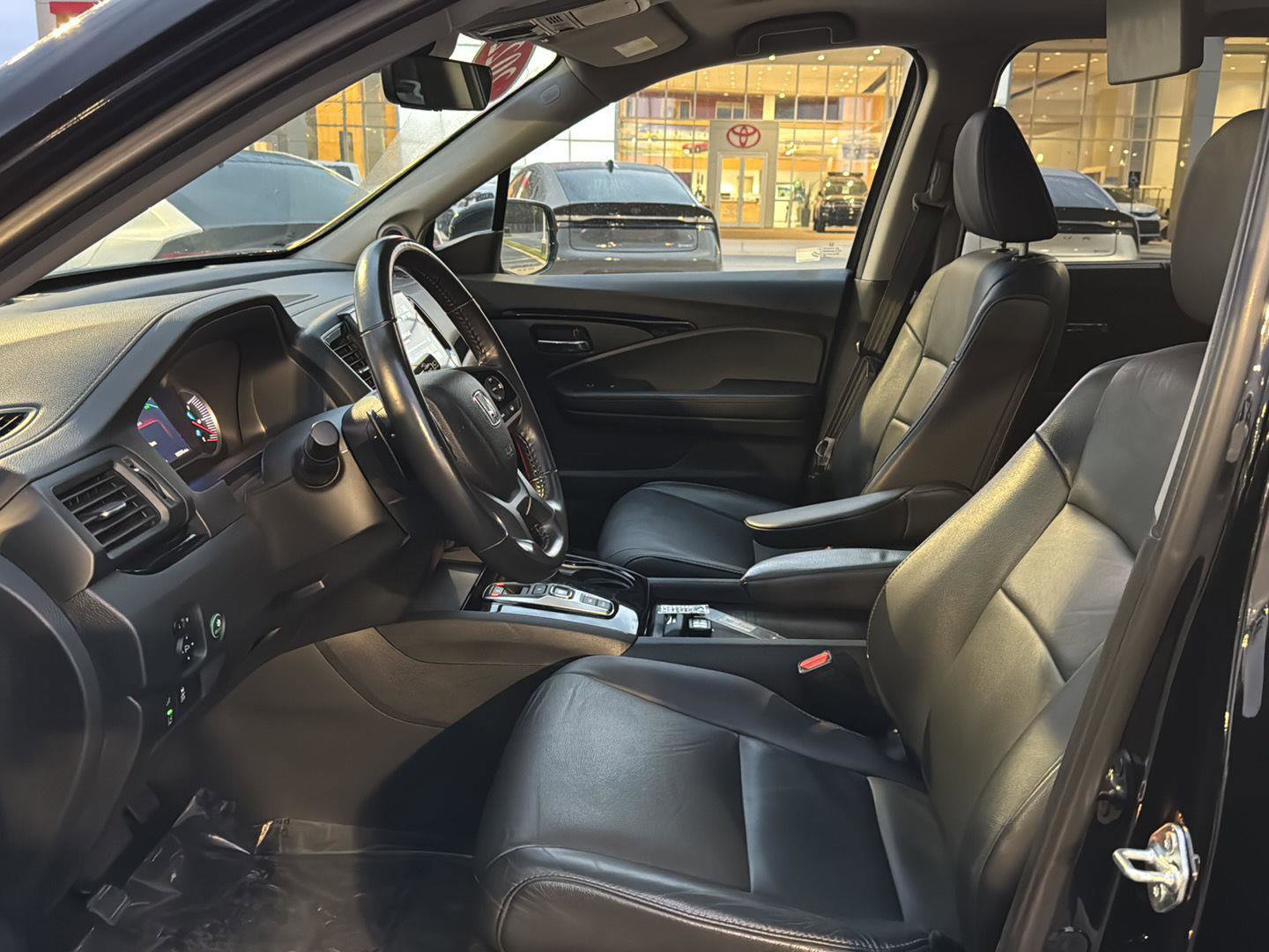 Used 2022 Honda Pilot Touring image 8