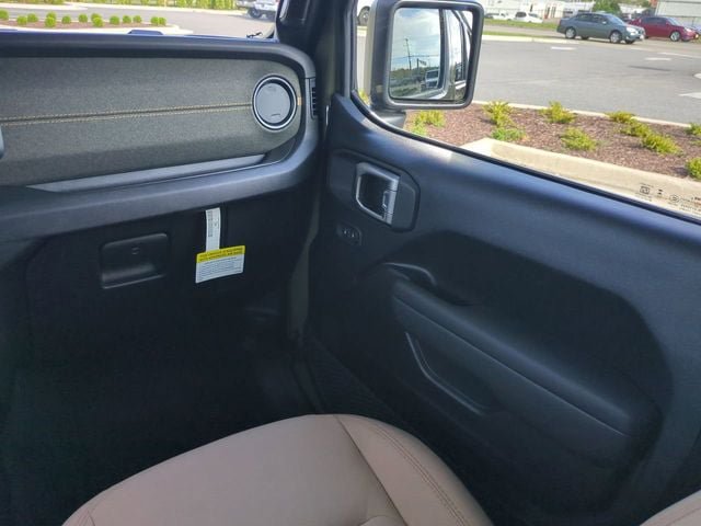 New 2026 Jeep Wrangler Sport AWD/4WD image 17