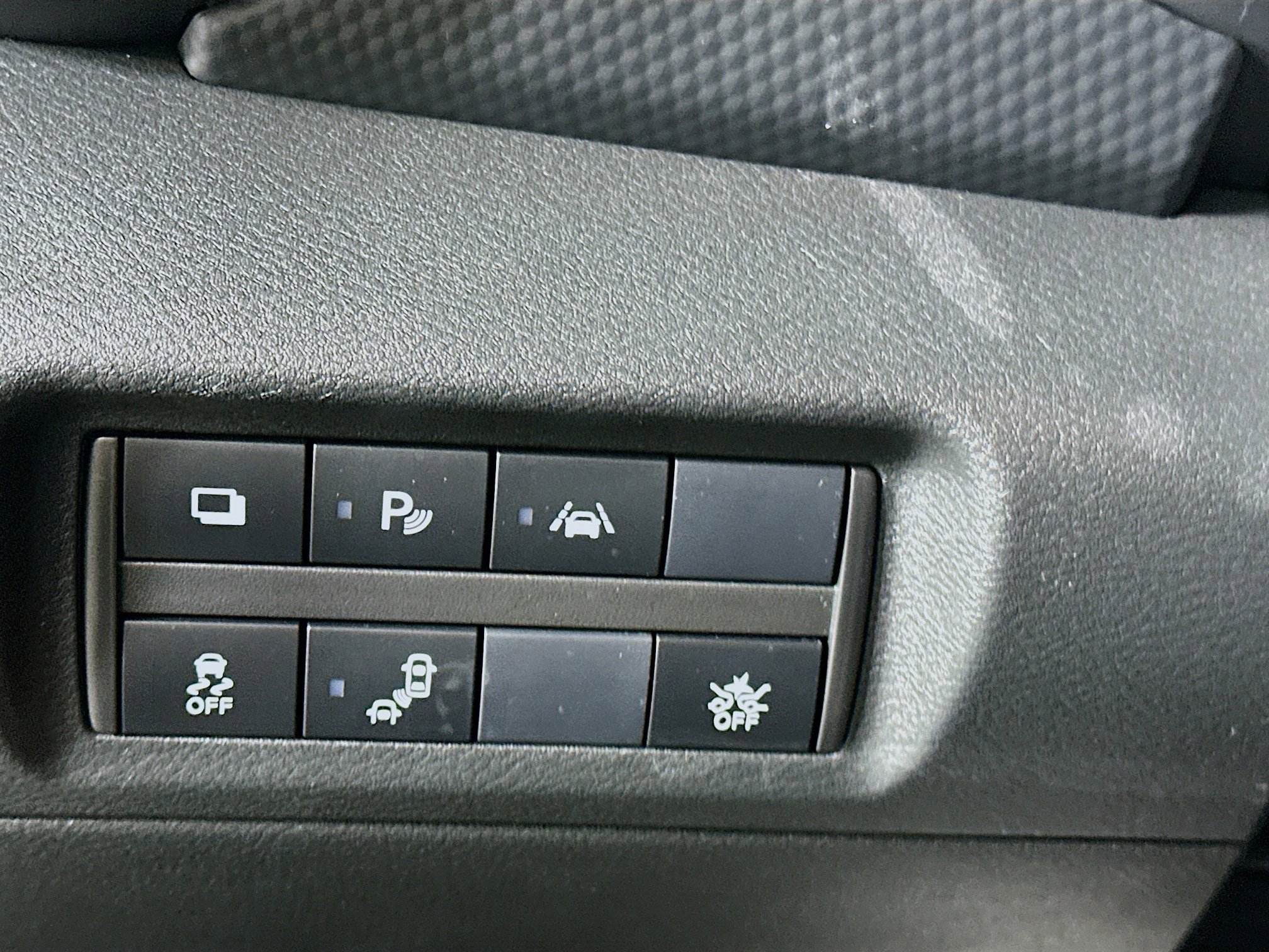 Used 2024 Nissan Kicks S image 18