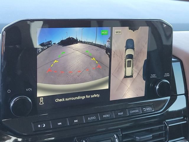 Used 2025 Nissan Pathfinder Platinum w/ Cargo Package image 16