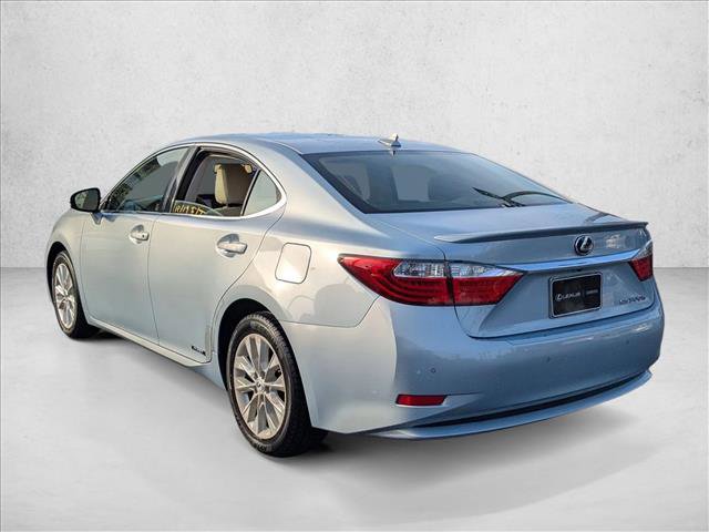 Used 2013 Lexus ES 300h image 8