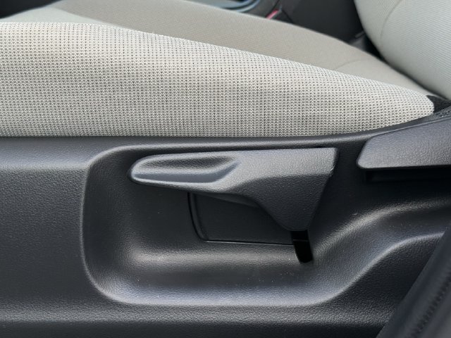 Used 2026 Toyota Corolla Cross LE FWD image 26