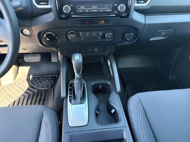 Used 2022 Nissan Frontier SV AWD/4WD image 23