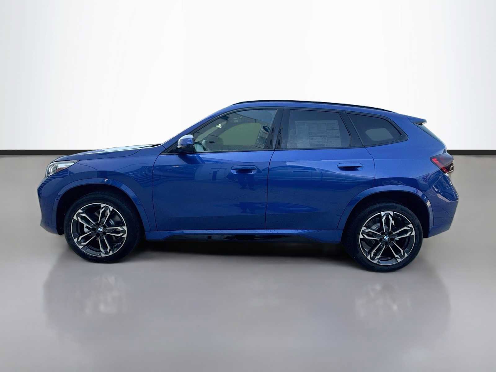 New 2027 BMW X1 xDrive28i AWD/4WD image 5