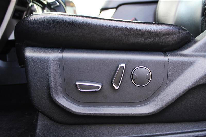 Used 2017 Ford F150 Lariat w/ Equipment Group 502A Luxury image 11