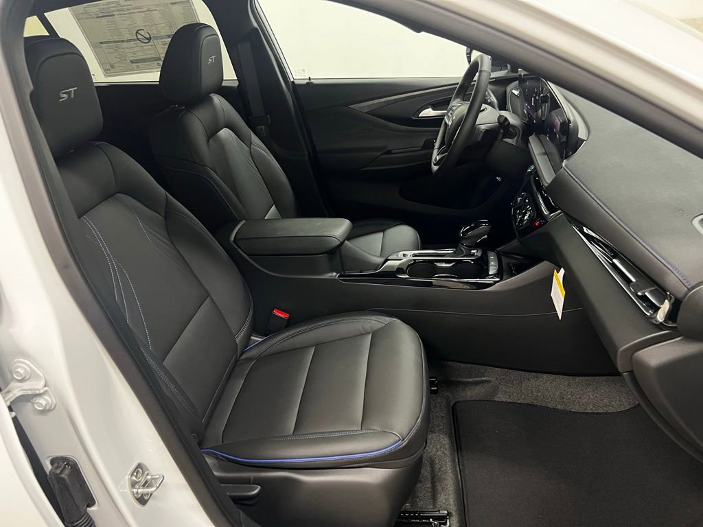 New 2026 Buick Envista Sport Touring w/ Convenience I Package FWD image 36