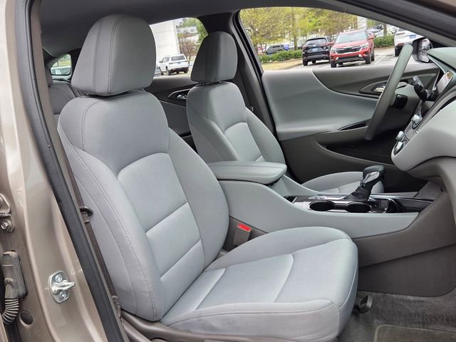 Used 2025 Chevrolet Malibu LT image 17