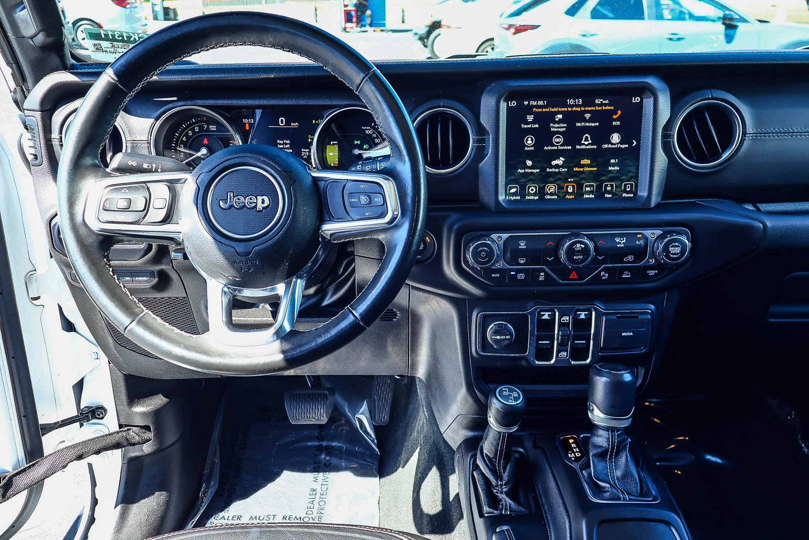 Used 2022 Jeep Wrangler Unlimited Sahara w/ Safety Group AWD/4WD image 3