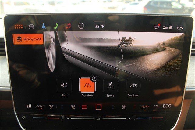 New 2025 Volkswagen ID. Buzz Pro S image 31