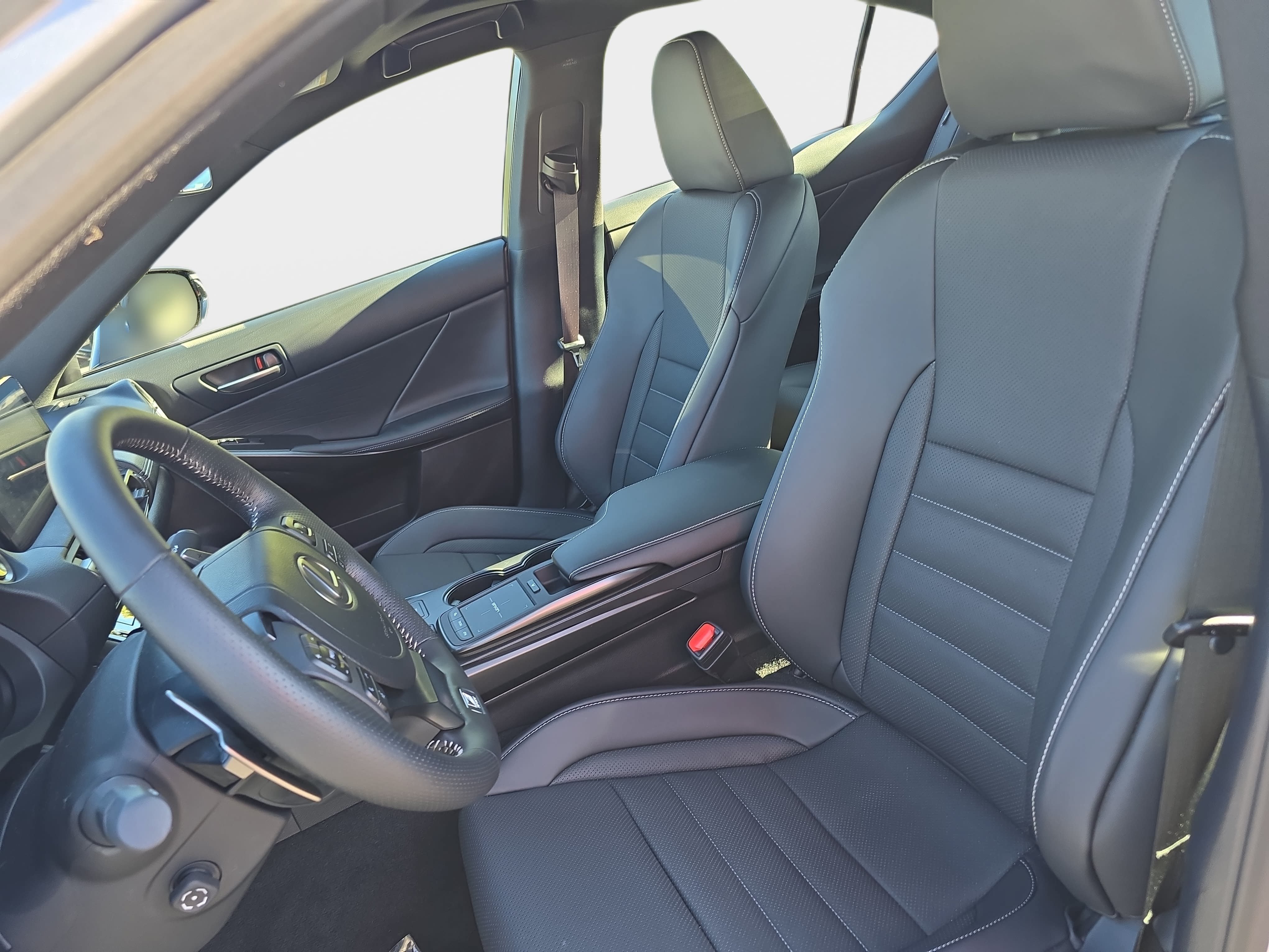 Used 2025 Lexus IS 350 F Sport w/ Navigation Package RWD image 14