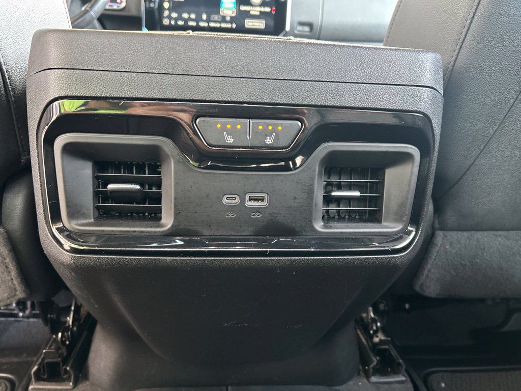 Used 2023 GMC Sierra 1500 AT4 w/ AT4 Premium Package AWD/4WD image 14