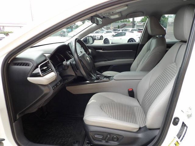 Used 2024 Toyota Camry SE FWD image 13