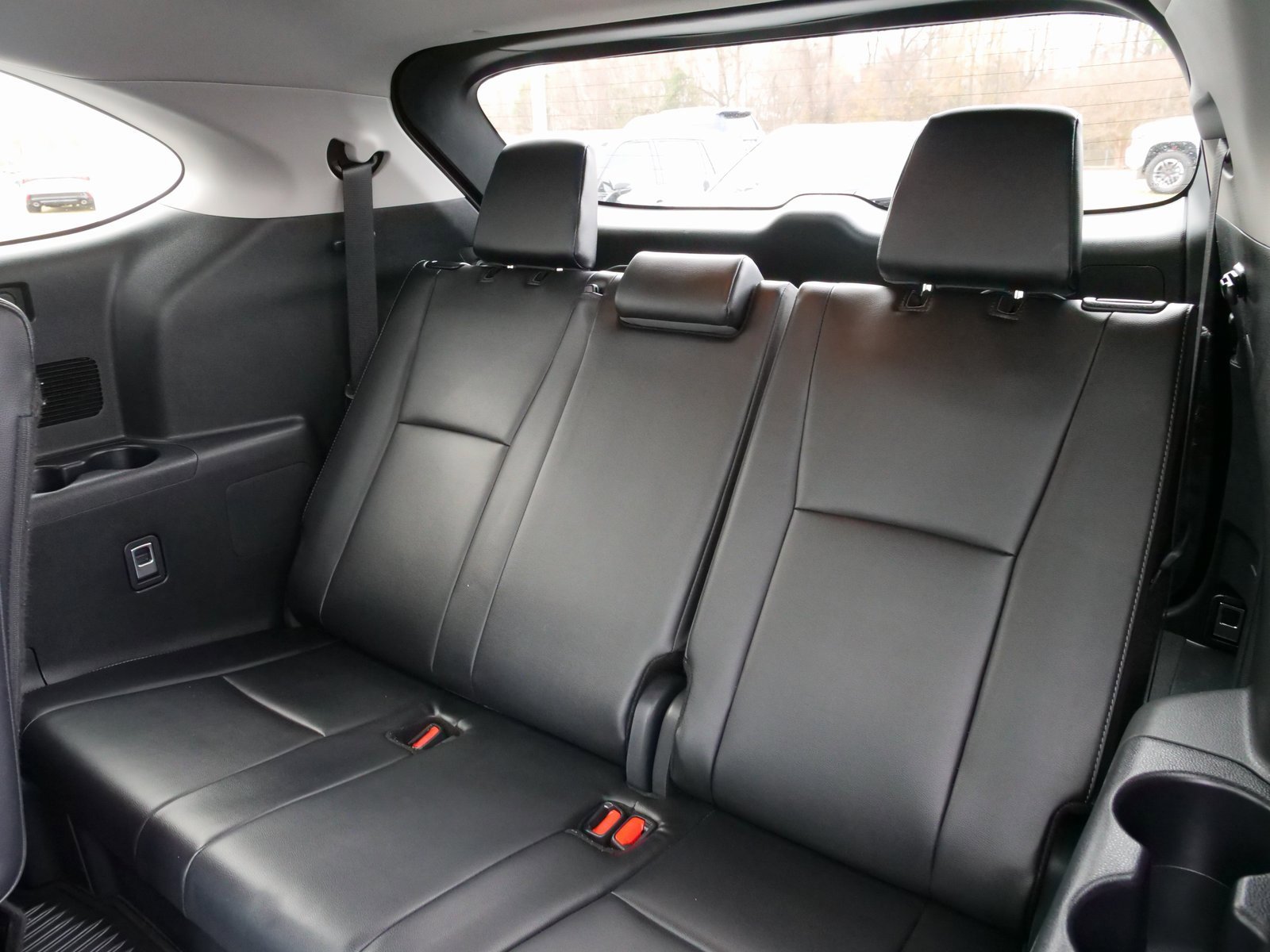 Used 2024 Toyota Highlander Platinum image 15