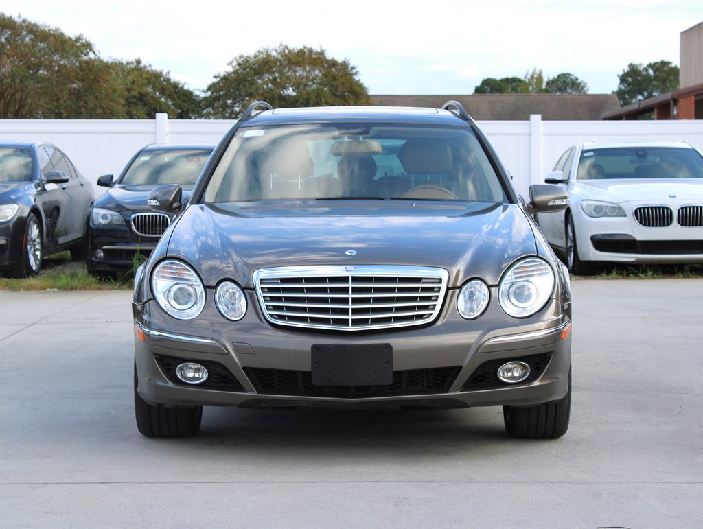 Used 2008 Mercedes-Benz E 350 4MATIC Wagon image 2