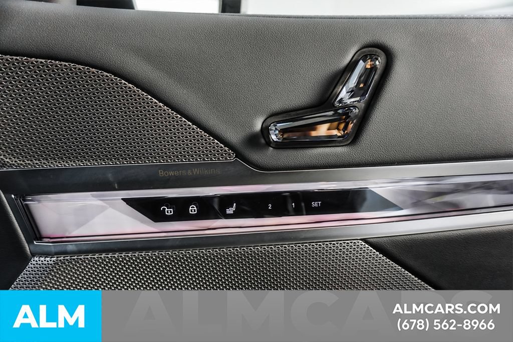 Used 2024 BMW i7 eDrive50 w/ M Sport Package RWD image 44