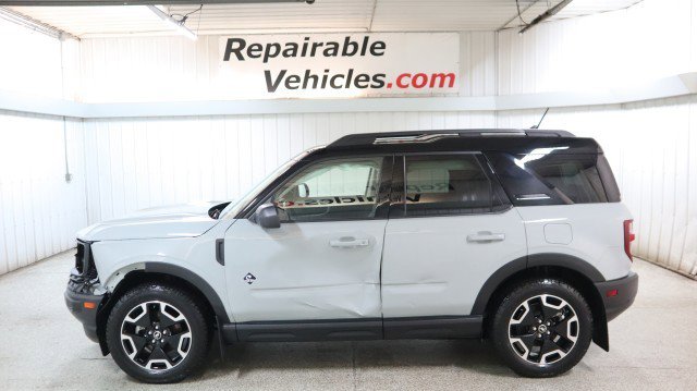 Used 2021 Ford Bronco Sport Outer Banks image 1