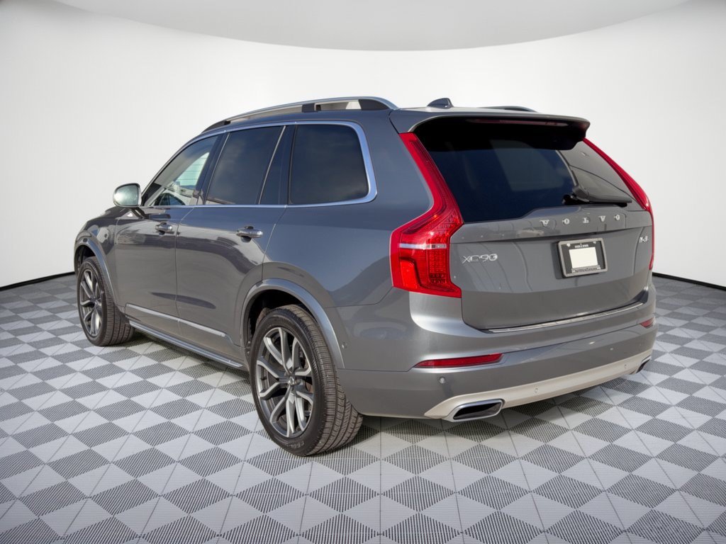 Used 2018 Volvo XC90 T6 Momentum w/ Convenience Package AWD/4WD image 3