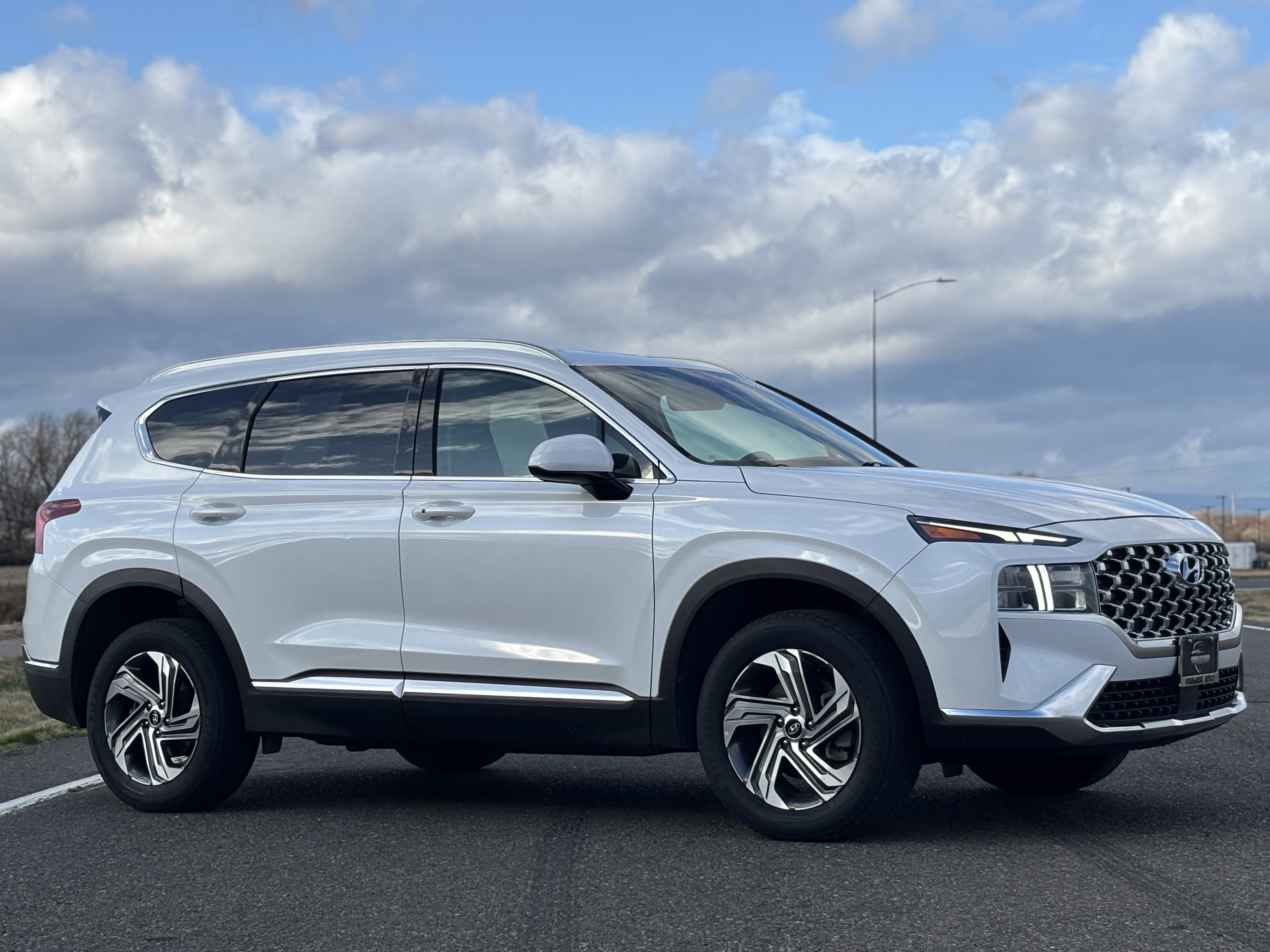 Used 2021 Hyundai Santa Fe SEL image 4