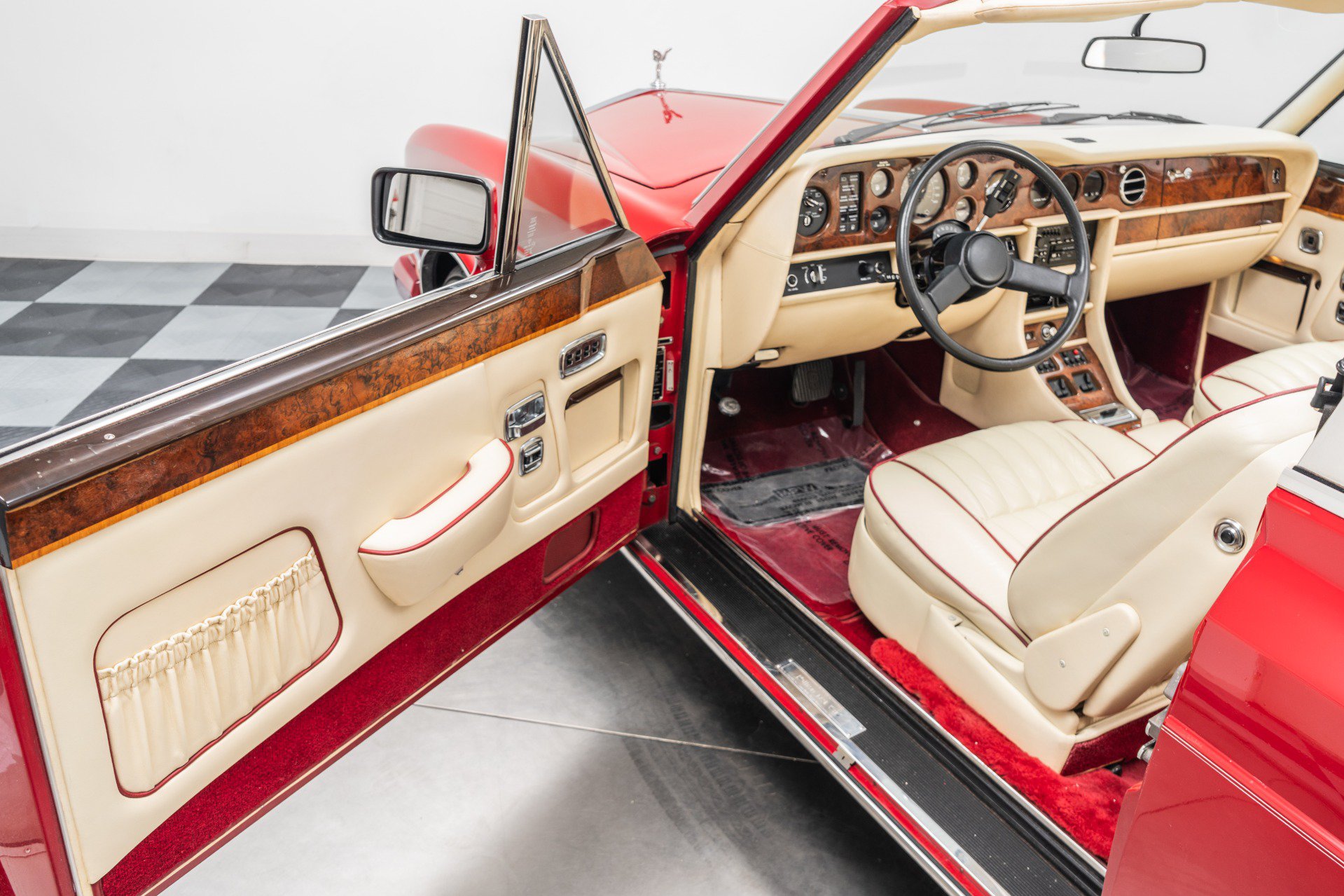 Used 1987 Rolls-Royce Corniche RWD image 22