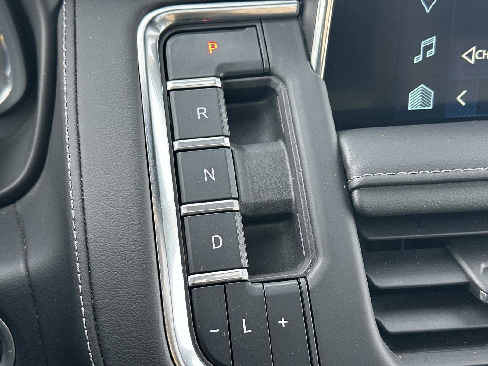 Certified 2023 Chevrolet Tahoe Z71 w/ Luxury Package image 30