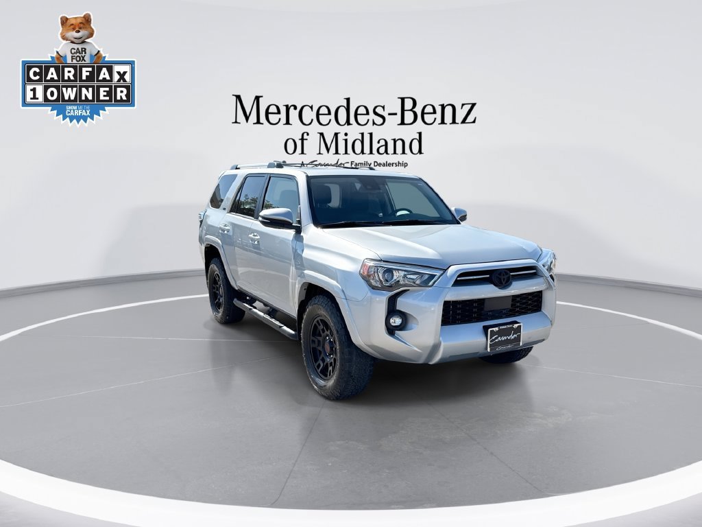 Used 2023 Toyota 4Runner SR5 Premium w/ Moonroof Package RWD image 2