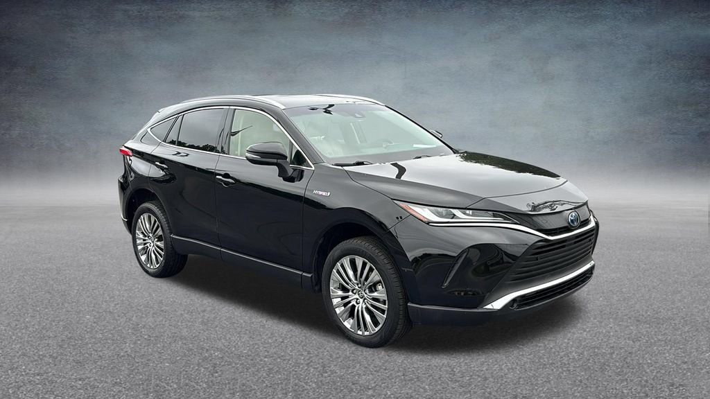 Used 2021 Toyota Venza XLE w/ Softex Package AWD/4WD image 2