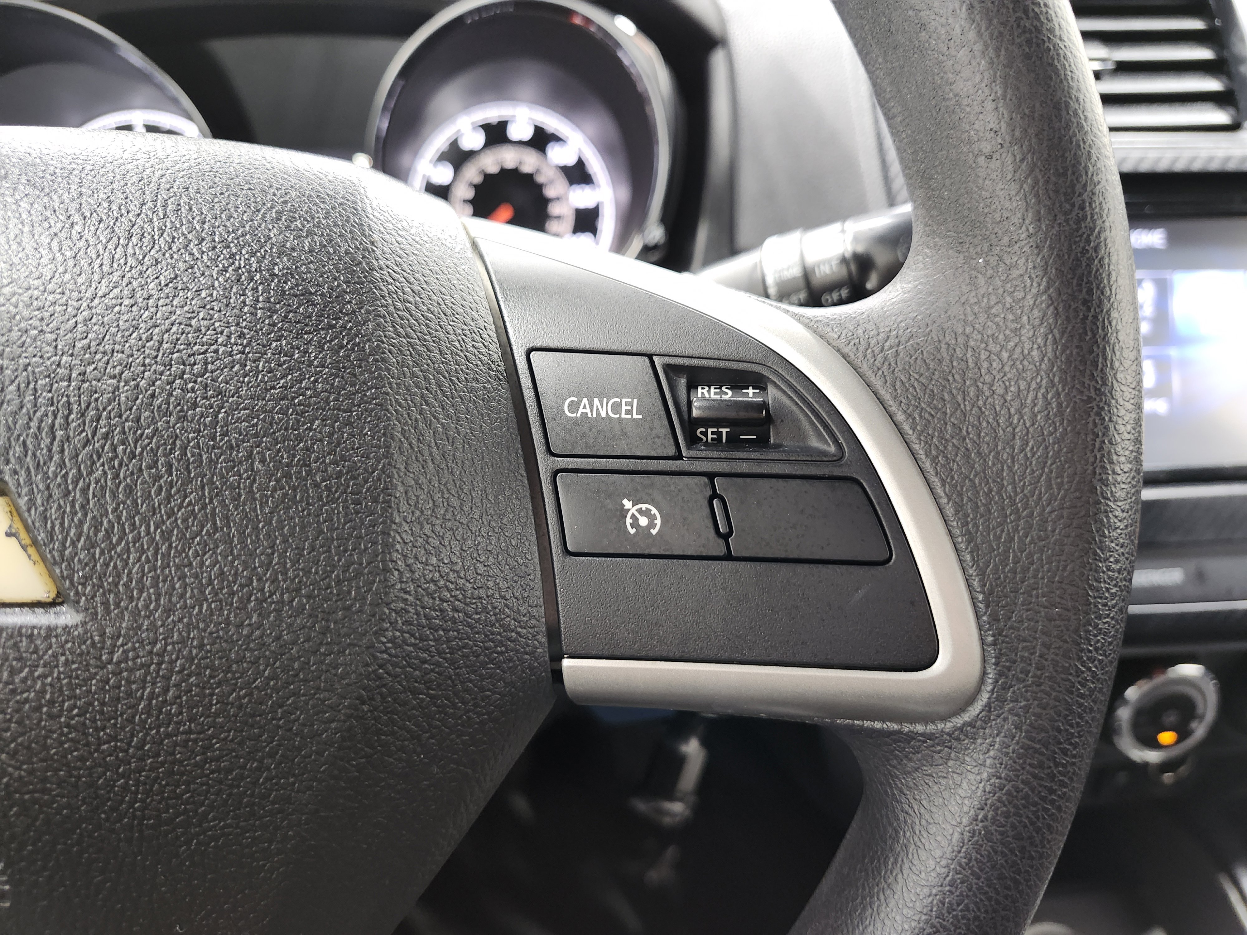 Used 2018 Mitsubishi Outlander Sport LE image 30