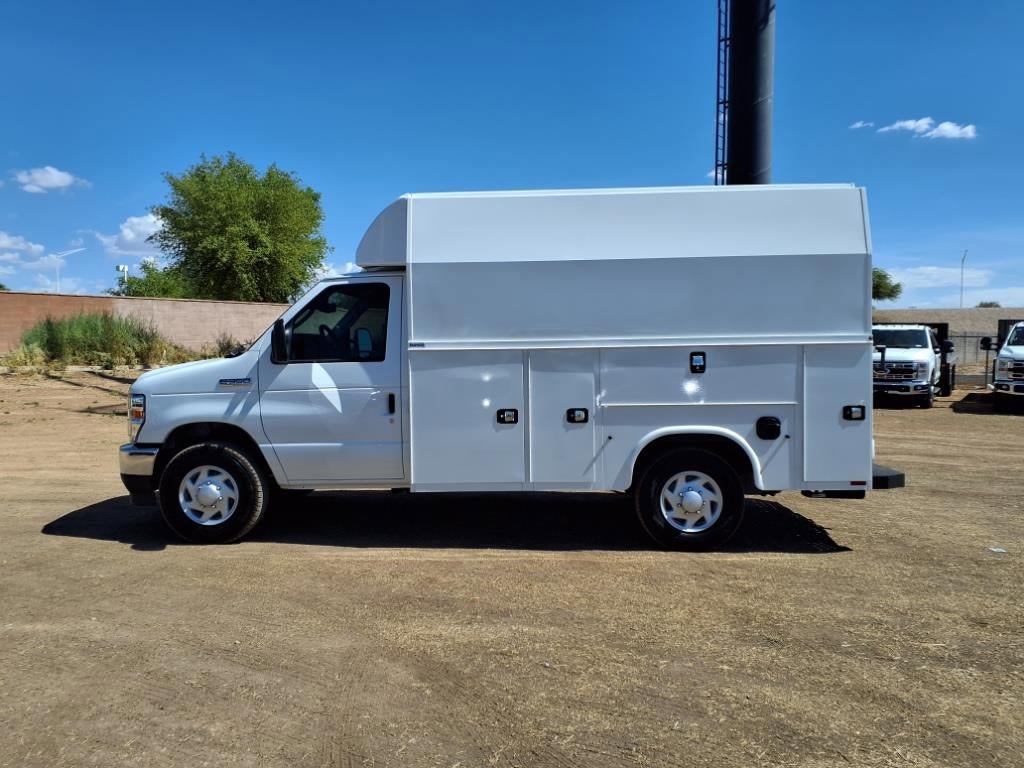 New 2026 Ford E-350 and Econoline 350 Super Duty w/ Power Equipment Group RWD image 8