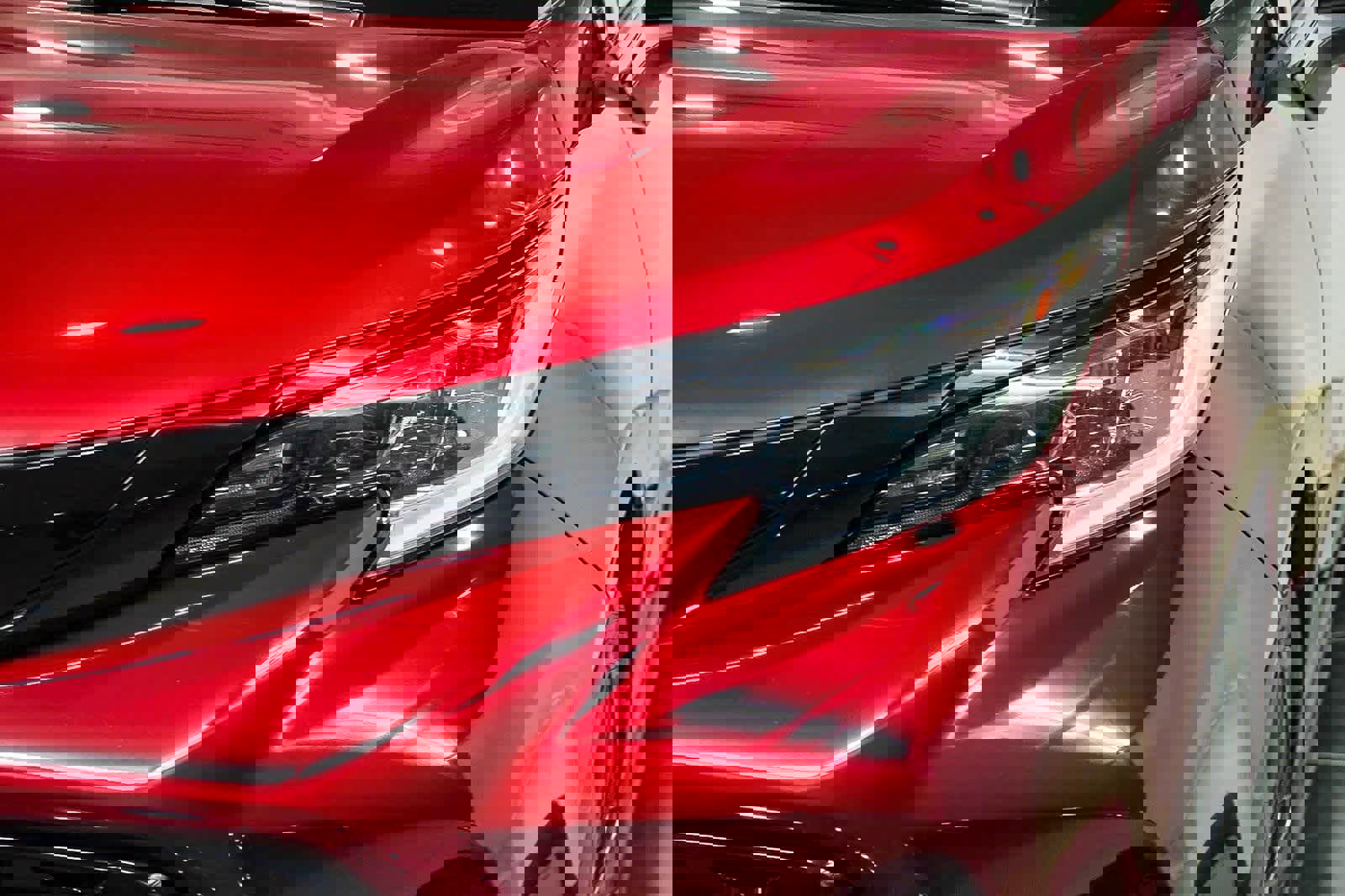 Used 2025 Toyota Sienna XSE image 7