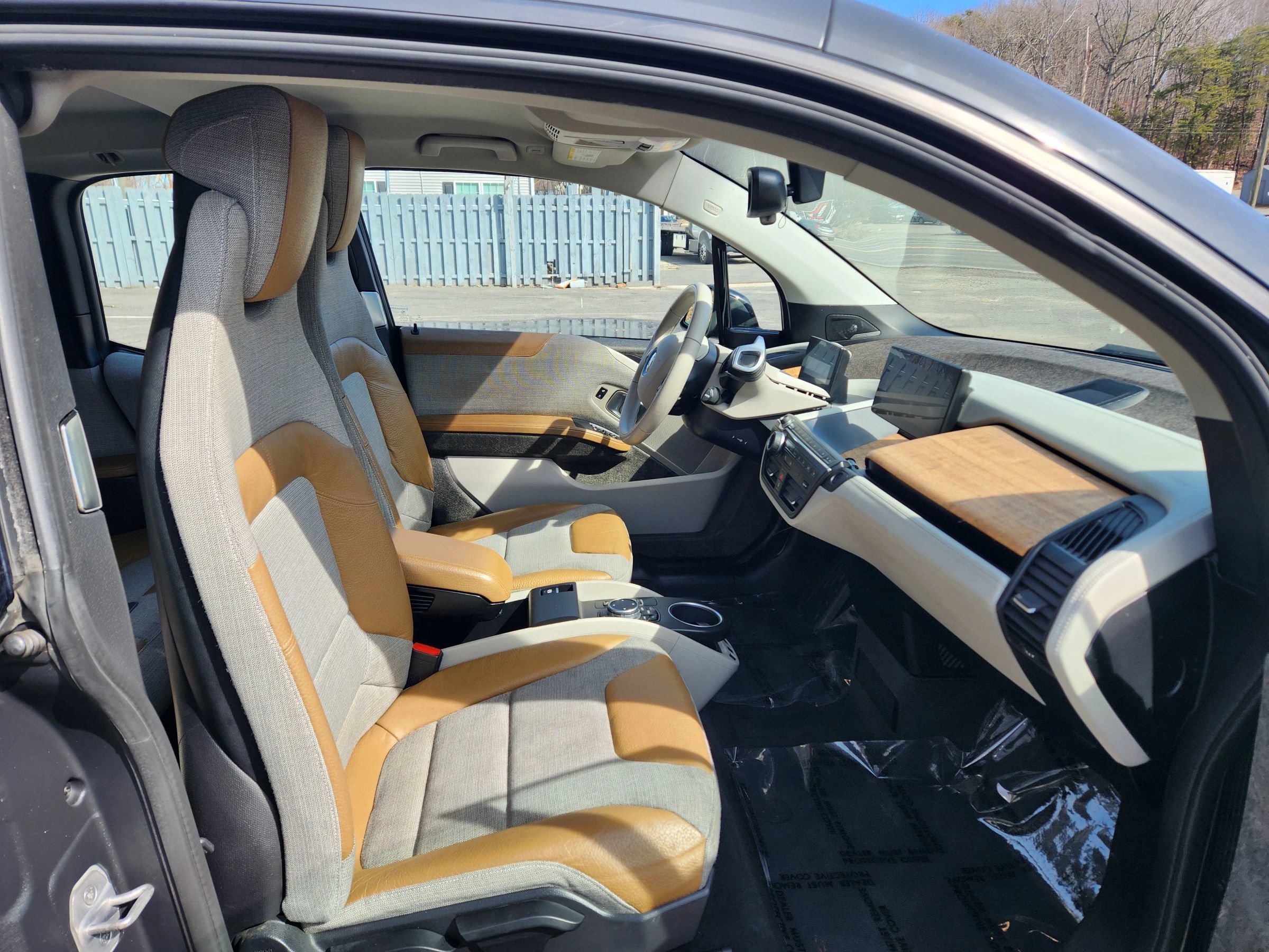 Used 2015 BMW i3 w/ Range Extender image 14