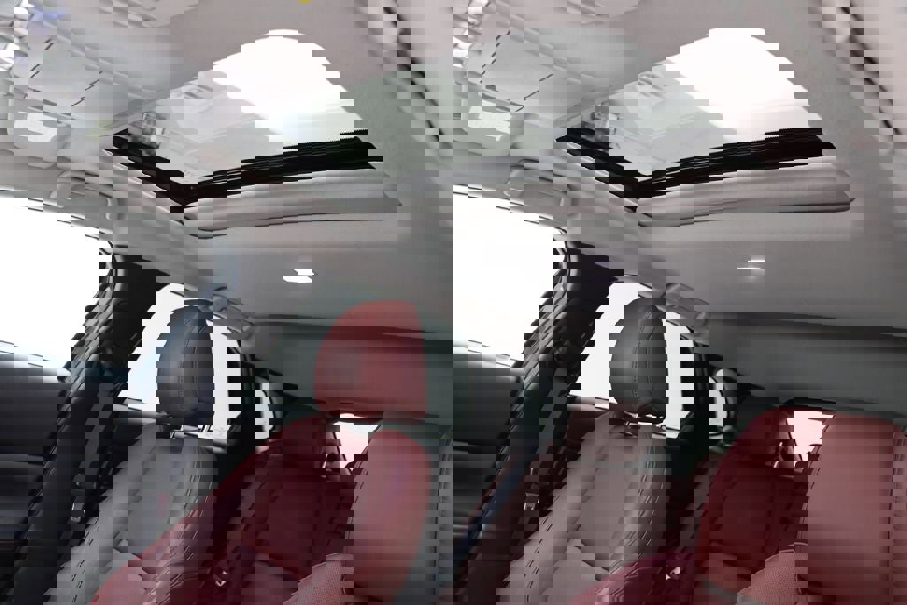 Used 2024 MAZDA CX-30 AWD 2.5 S w/ Preferred Package image 17