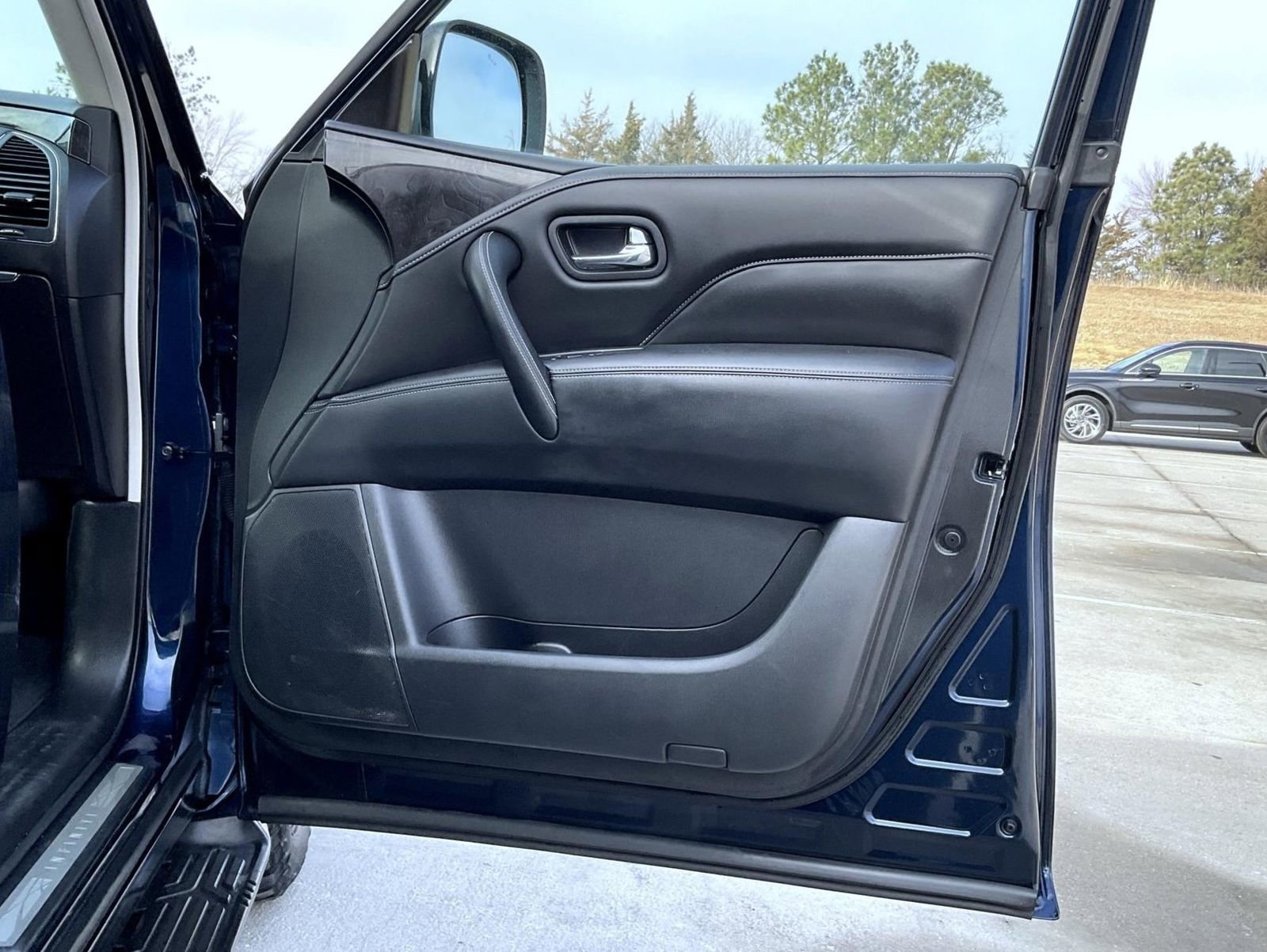 Used 2024 INFINITI QX80 Luxe image 17