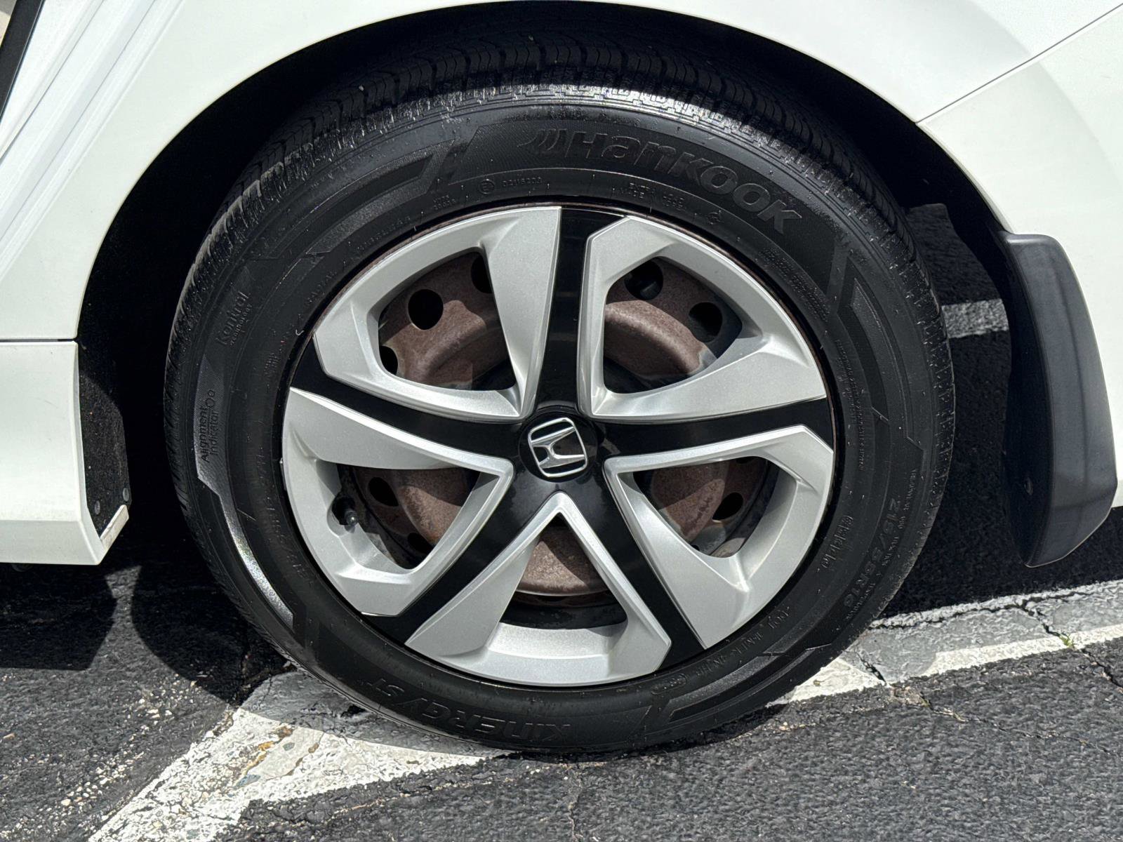 Used 2017 Honda Civic LX image 9