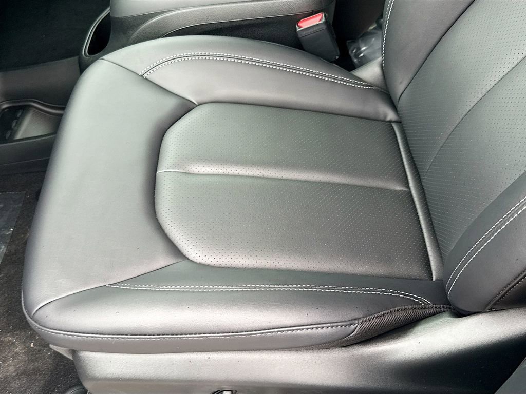 New 2026 Chrysler Pacifica Select FWD image 20