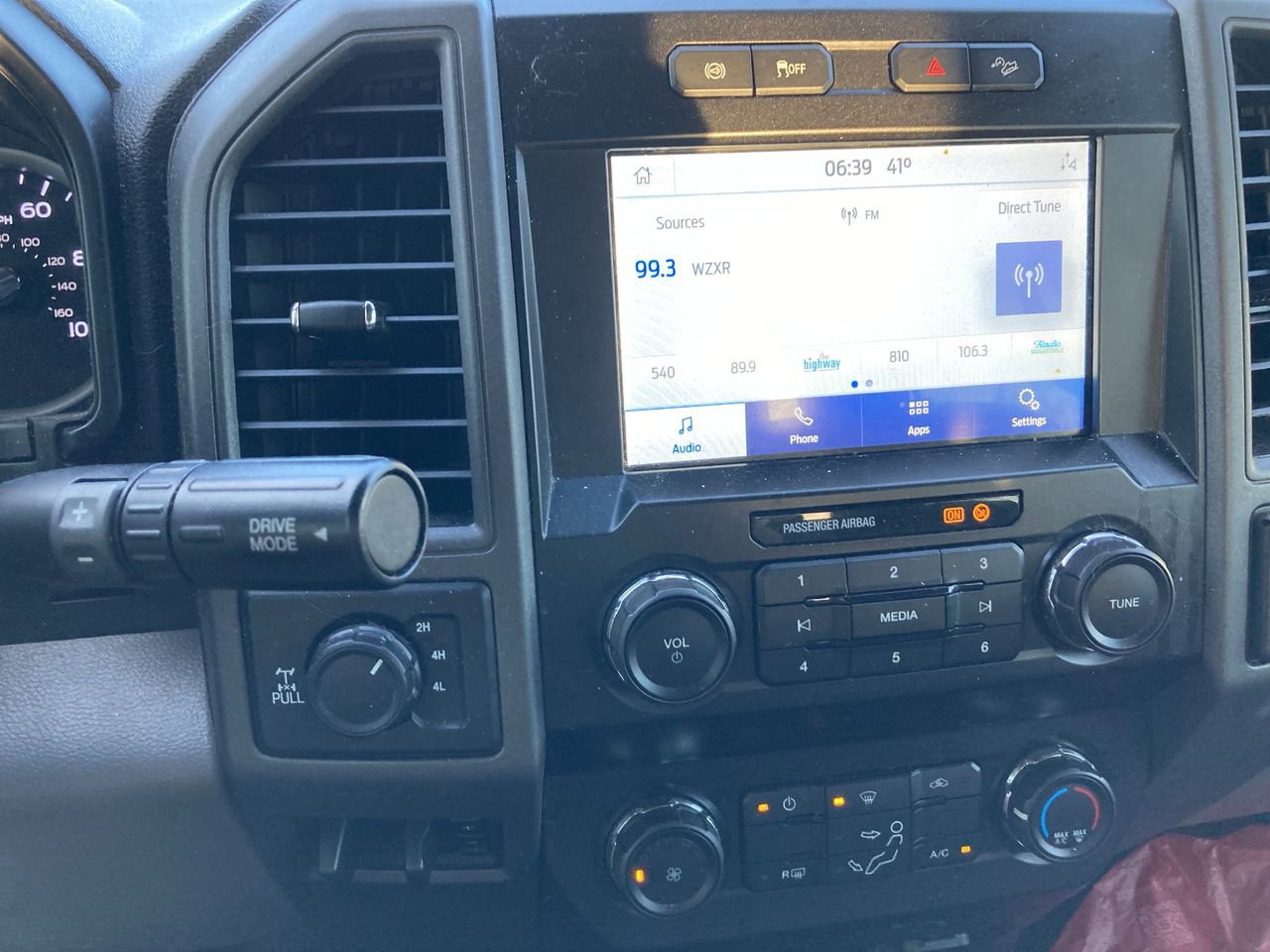 Used 2021 Ford F250 XL w/ STX Appearance Package AWD/4WD image 14