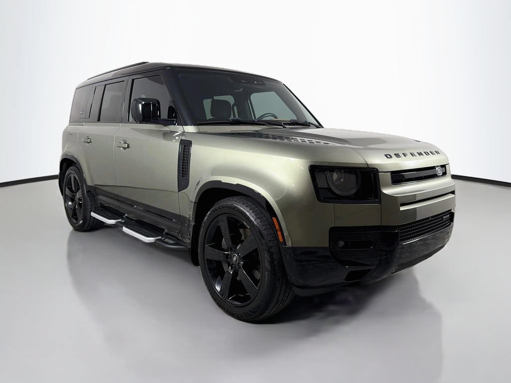 Used 2023 Land Rover Defender 110 X-Dynamic SE AWD/4WD image 3