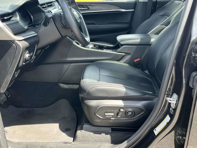 Used 2022 Jeep Grand Cherokee L Limited image 13