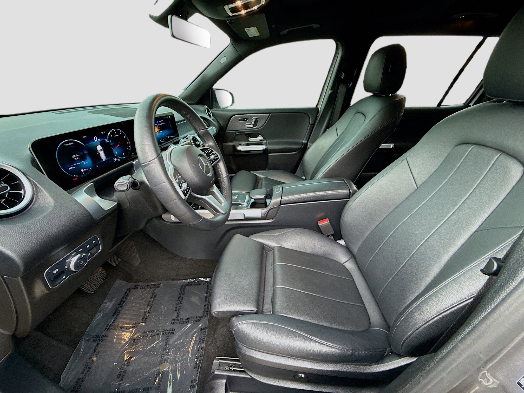 Used 2021 Mercedes-Benz GLB 250 4MATIC w/ Premium Package image 16