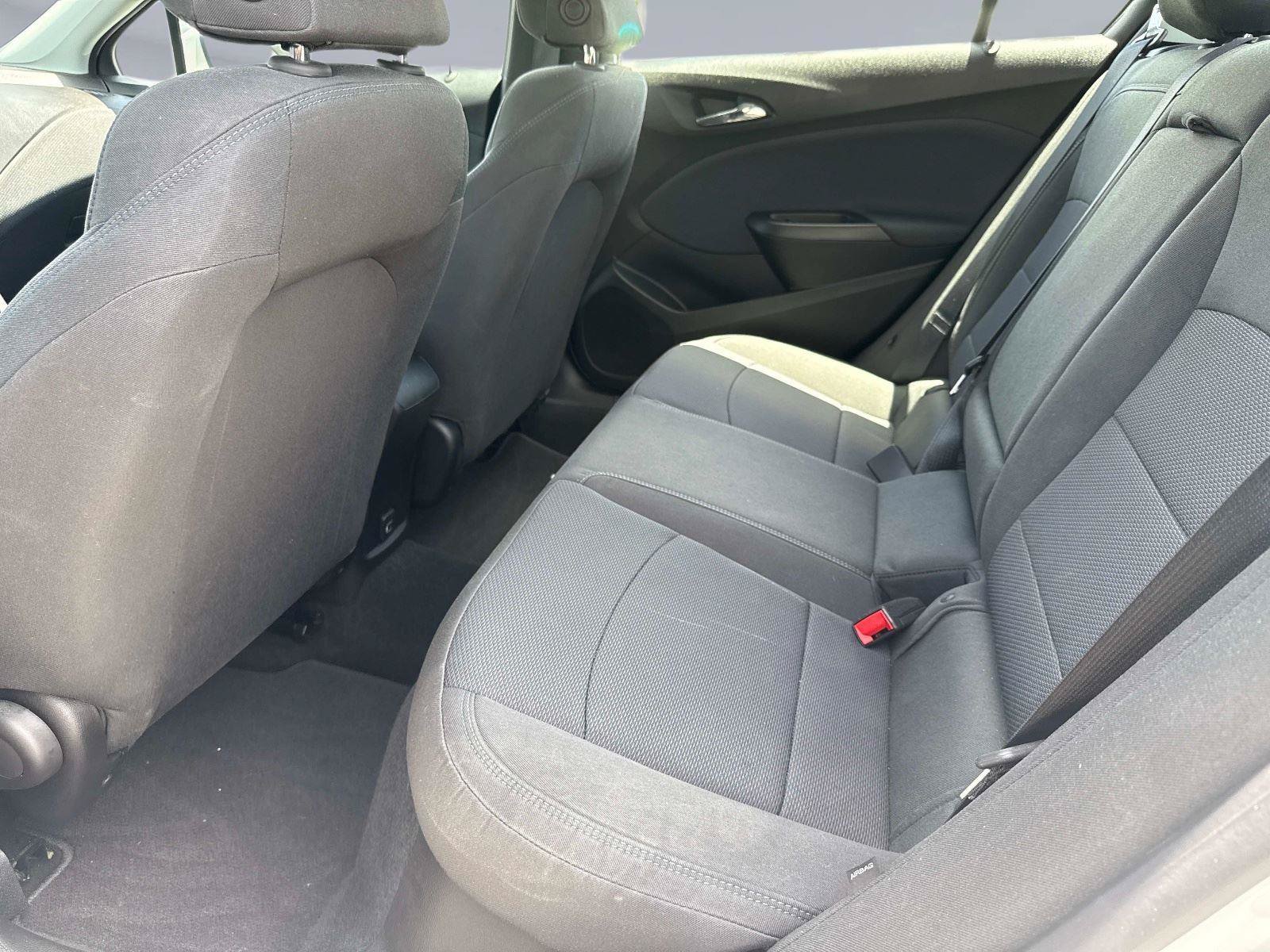 Used 2019 Chevrolet Cruze LT FWD image 12