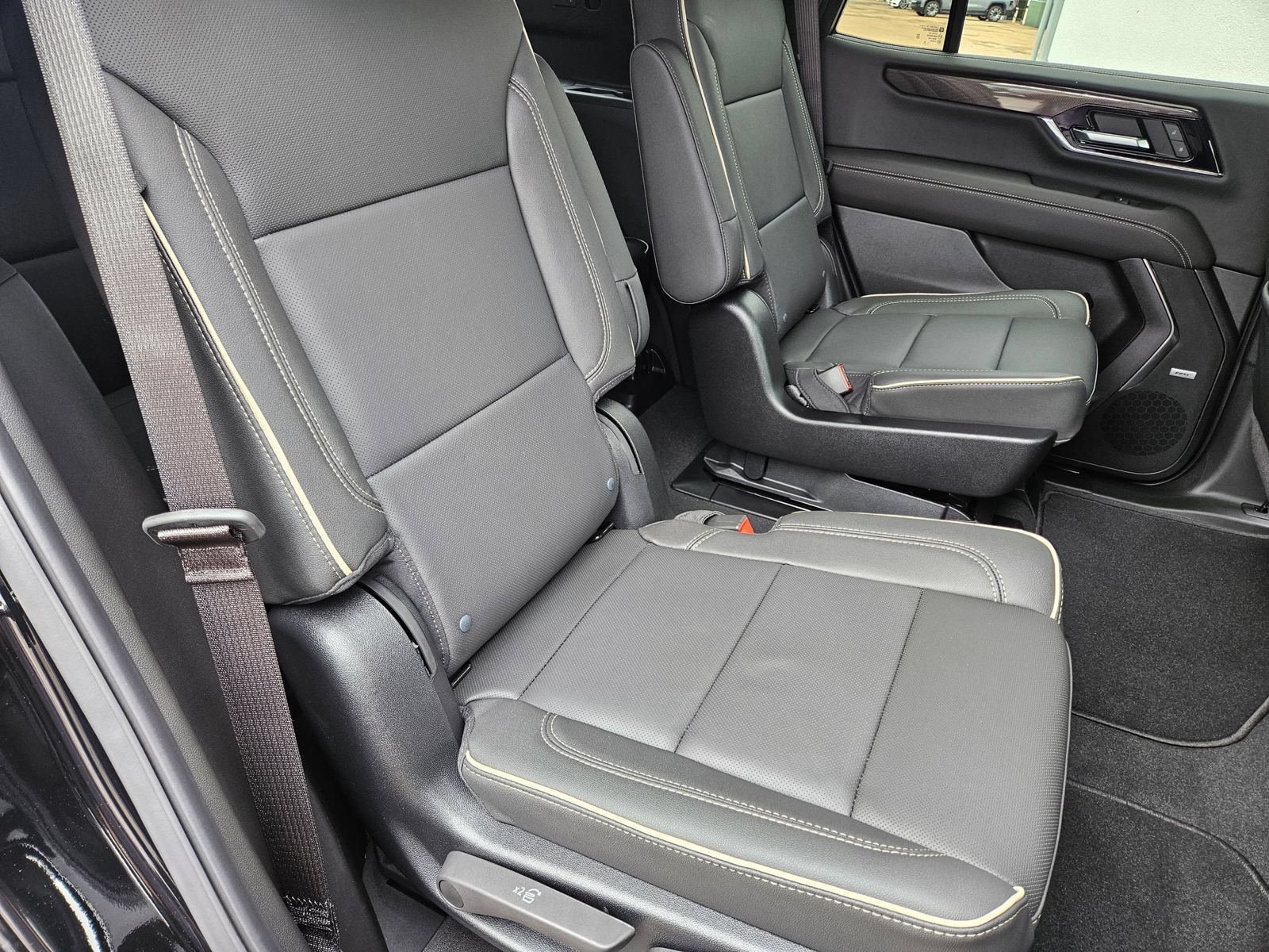 New 2026 GMC Yukon Elevation AWD/4WD image 29