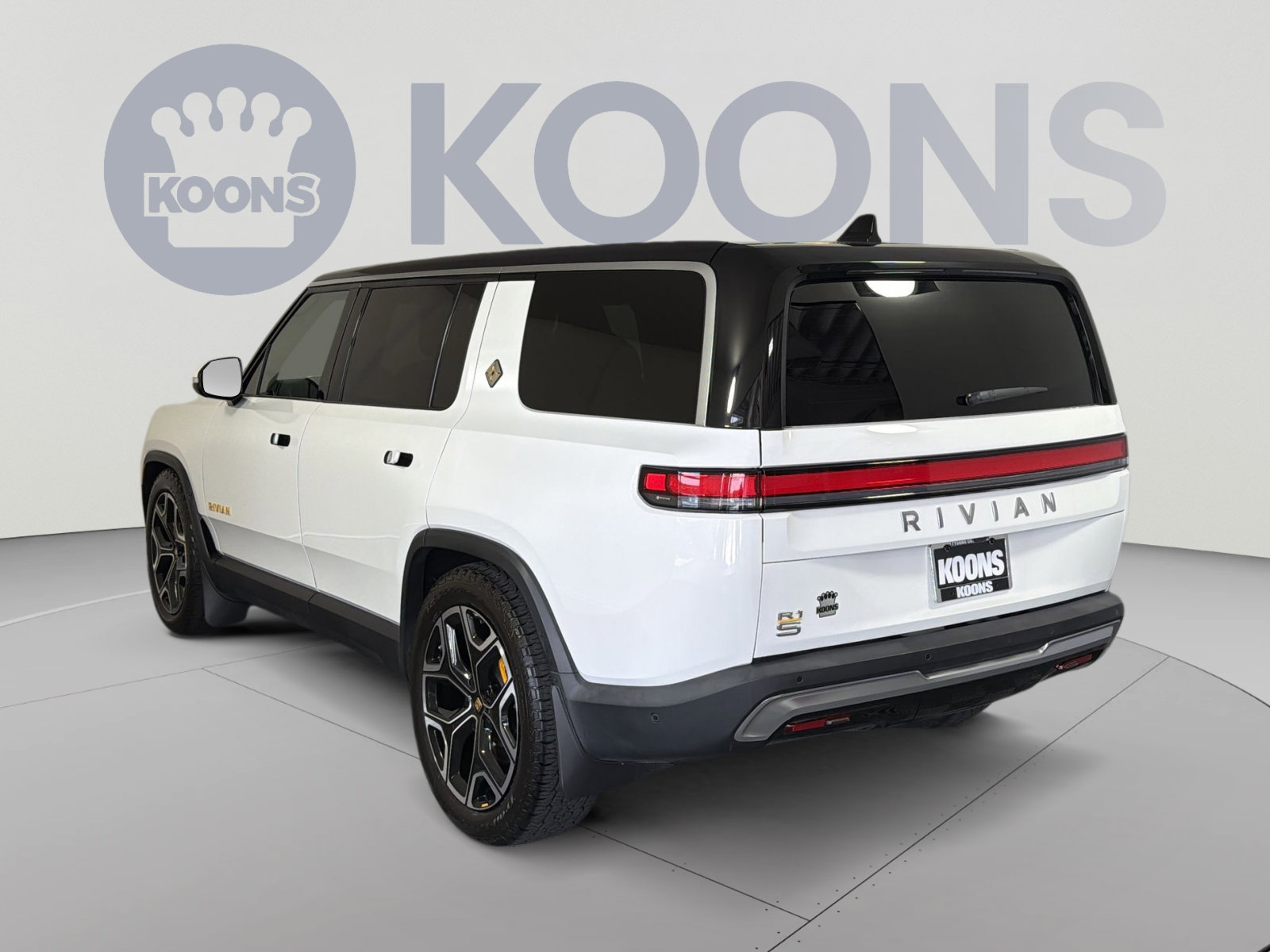 Used 2022 Rivian R1S Launch Edition AWD/4WD image 4