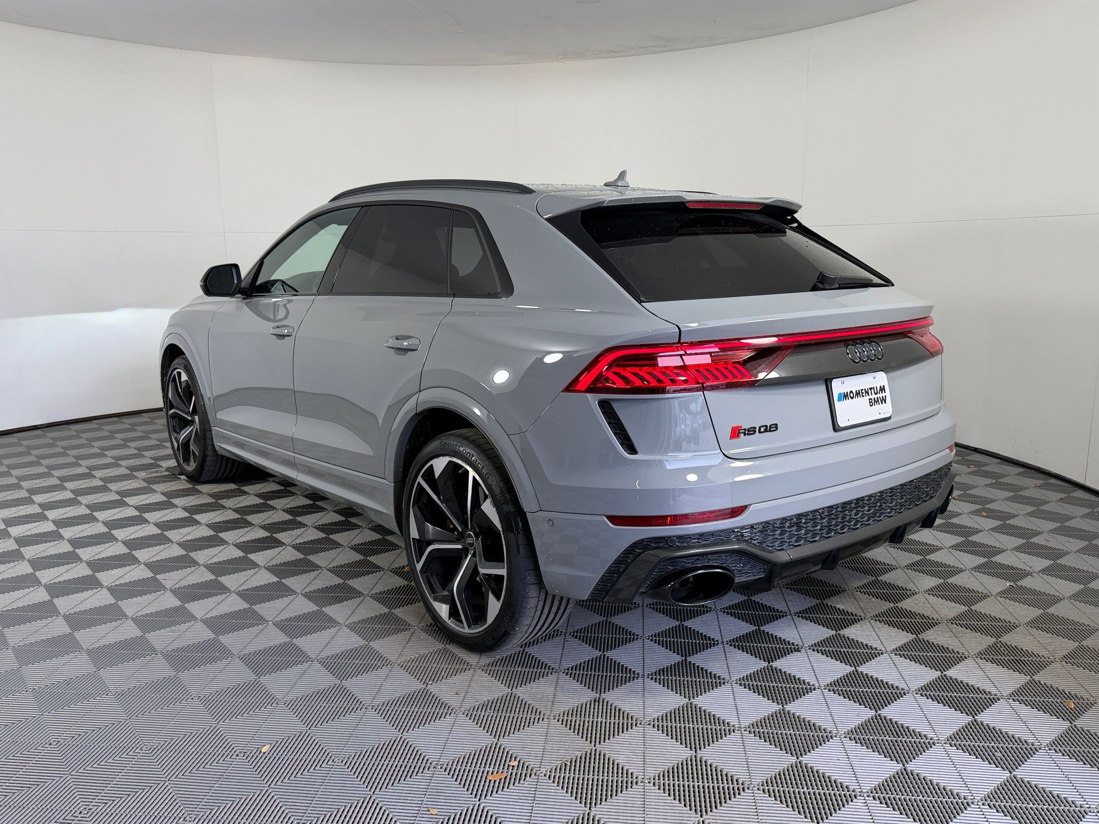 Used 2023 Audi RS Q8 w/ Black Optic Package AWD/4WD image 3