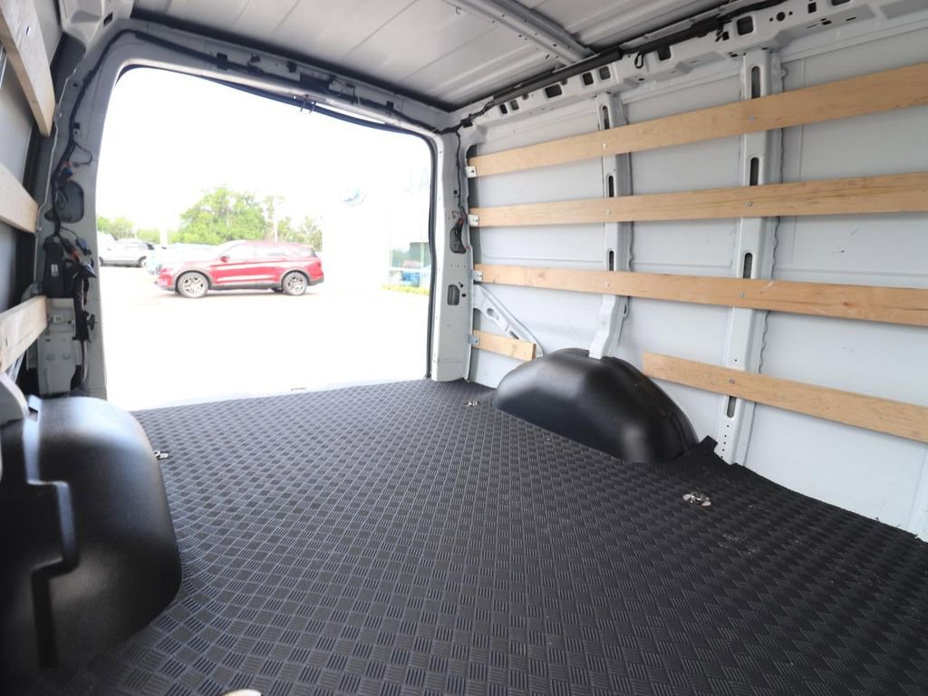 Used 2024 GMC Savana 2500 w/ Driver Convenience Package RWD image 12