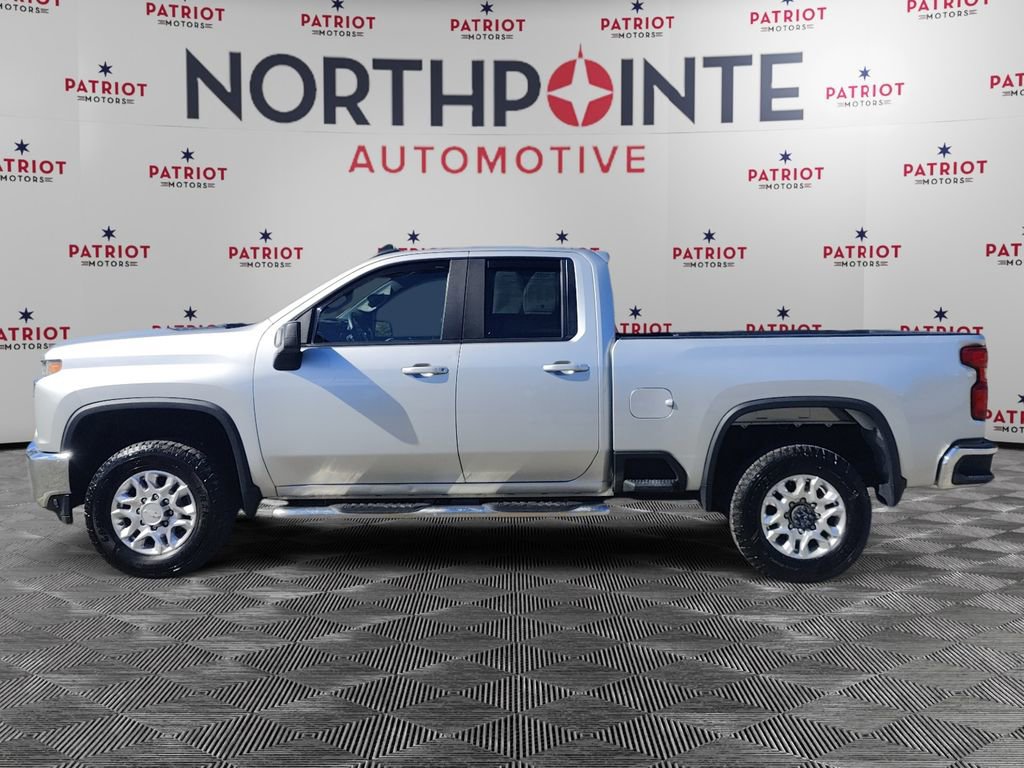 Used 2020 Chevrolet Silverado 2500 LT AWD/4WD image 3