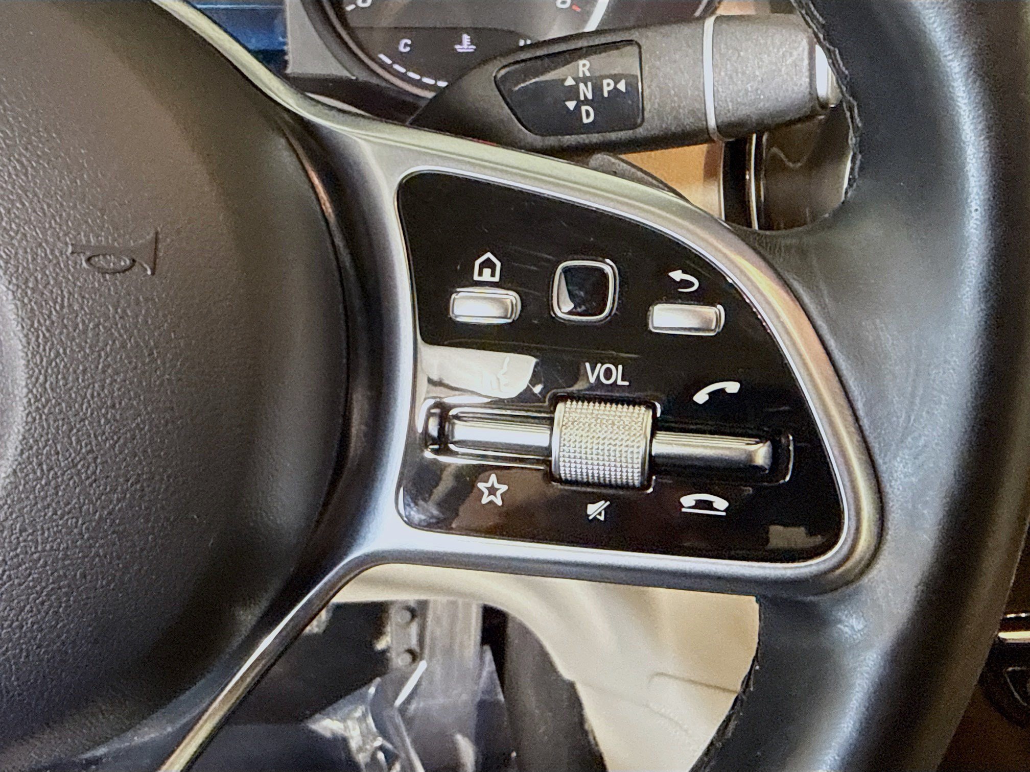 Used 2021 Mercedes-Benz GLC 300 4MATIC image 15